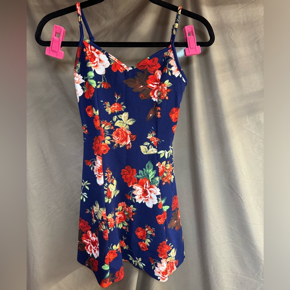 Super cute floral dress